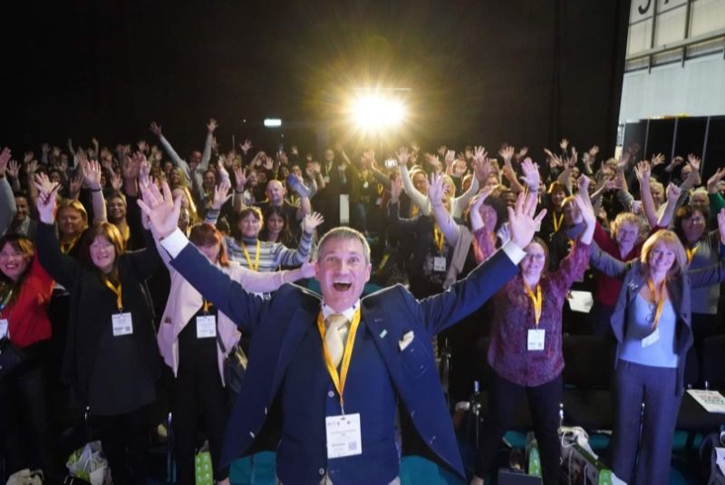 Inspirational Speaker3